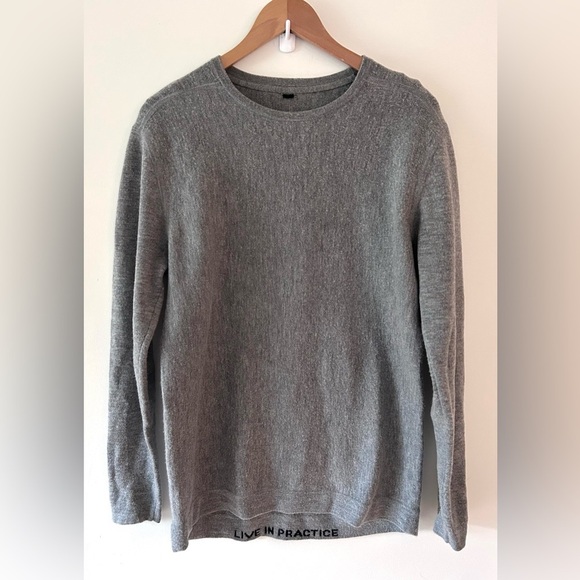 LULULEMON 100% Merino Wool ‘ Live In Practice’ Crewneck Sweater Gray | Medium - Picture 7 of 12